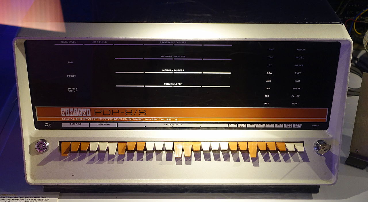 PDP-8 Minicomputer